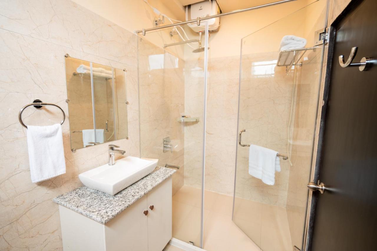 Royale Lalawi Hotel Āīzawl エクステリア 写真