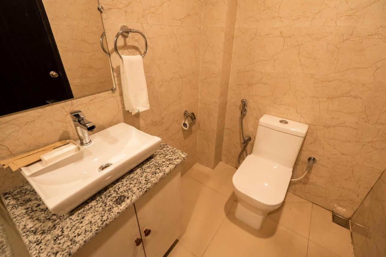 Royale Lalawi Hotel Āīzawl エクステリア 写真