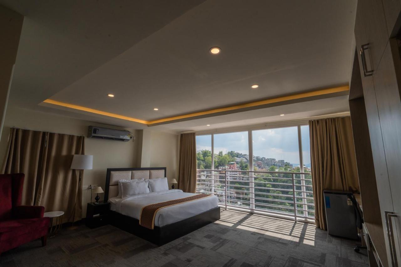 Royale Lalawi Hotel Āīzawl エクステリア 写真