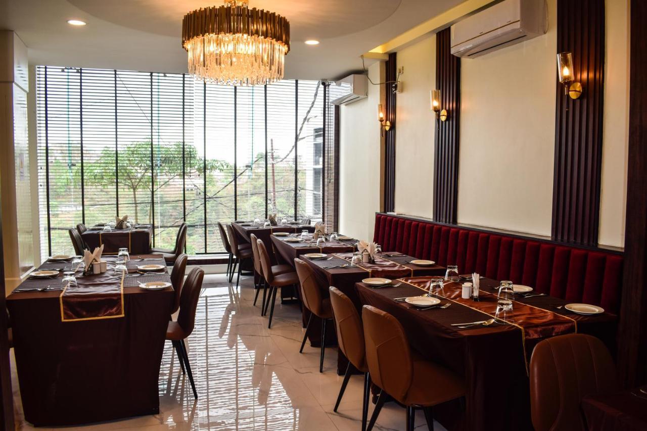 Royale Lalawi Hotel Āīzawl エクステリア 写真